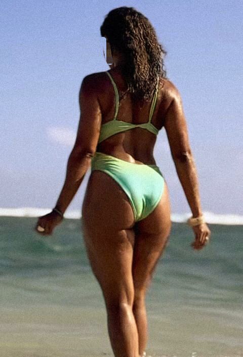 Diosa de ébano exquisita