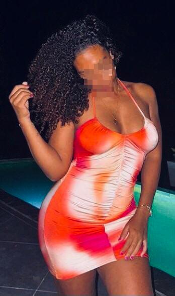 Diosa de ébano exquisita