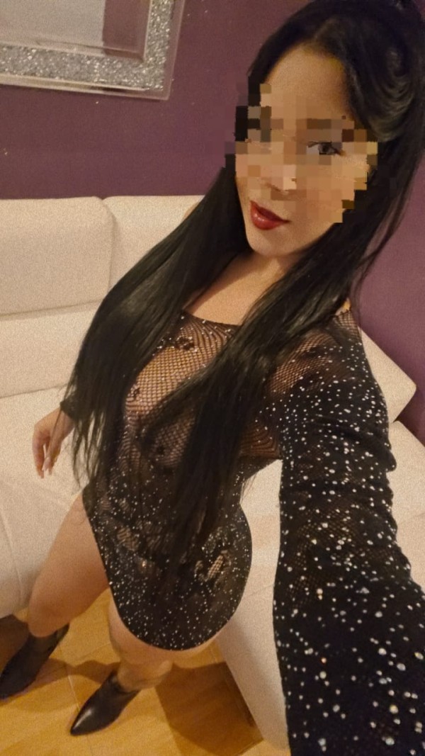 NICOL cachonda, fiestera dulce como la miel miranda de Ebro