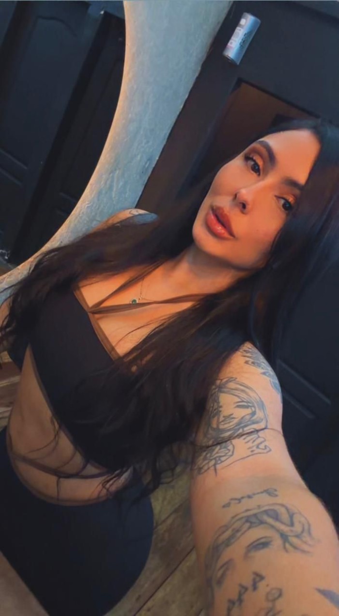 SOY SARA, COLOMBIANA QUE ENCENDERÁ TUS FANTASÍAS