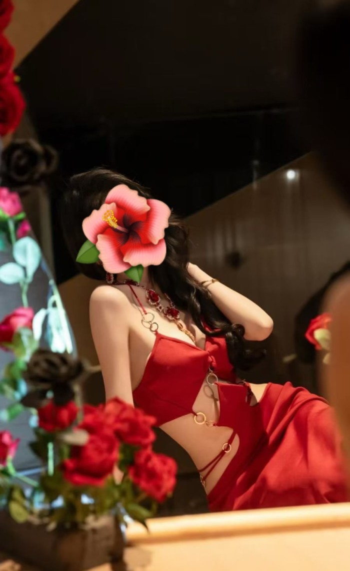 DIVERTIDA ARDIENTE SENSUAL DESEOSA DE SEXO