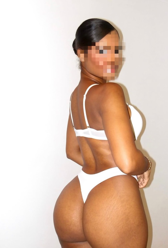EN MALAGA MUJER DESEOSA DE SEXO SIN LIMITES