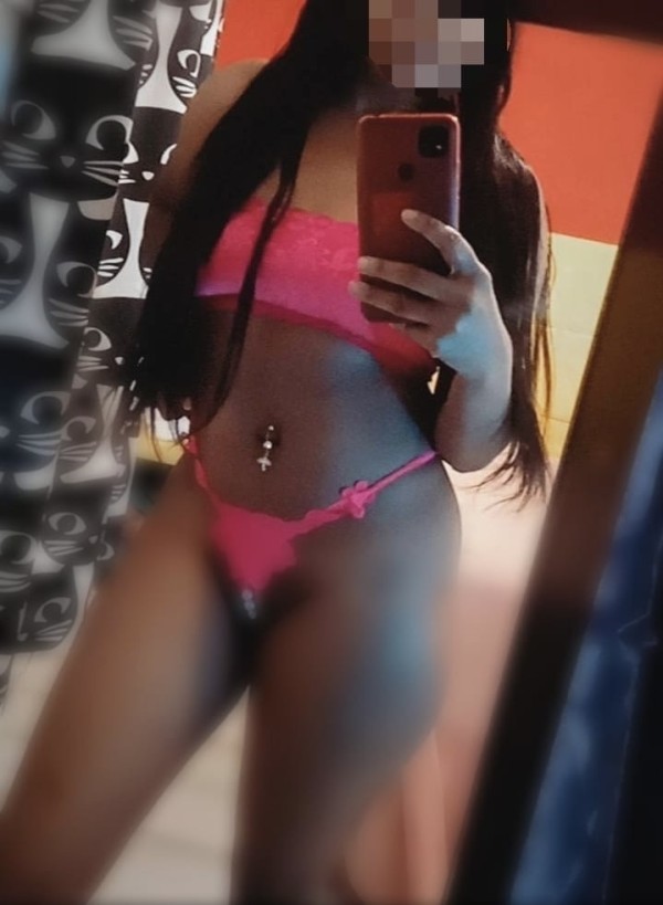 JOVENCITA VICIOSA Y MORBOSA EN MANRESA 24H