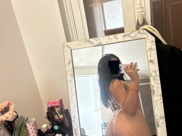 VALENTINA MUY CAÑERA Y CALIENTE