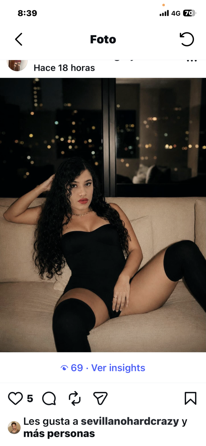 Trans súper femenina completa y guarra