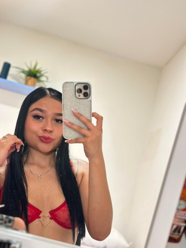 LUPITA, HERMOSA COLOMBIANA DE 23 AÑOS, NOVED