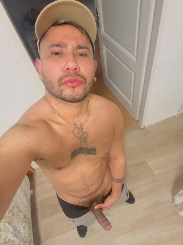 Hola novedad Fuengirola, complaciente, cañero