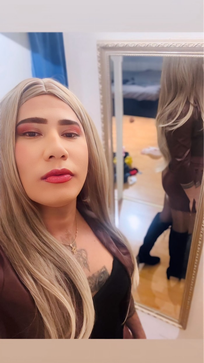 Trans lechera, viciosa, complaciente 24h para ti