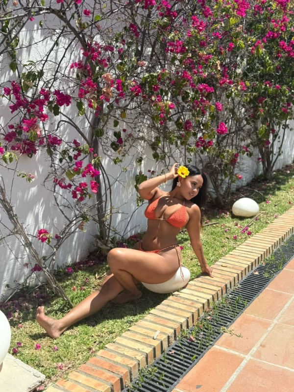 Deisy Un beso de oro tibio