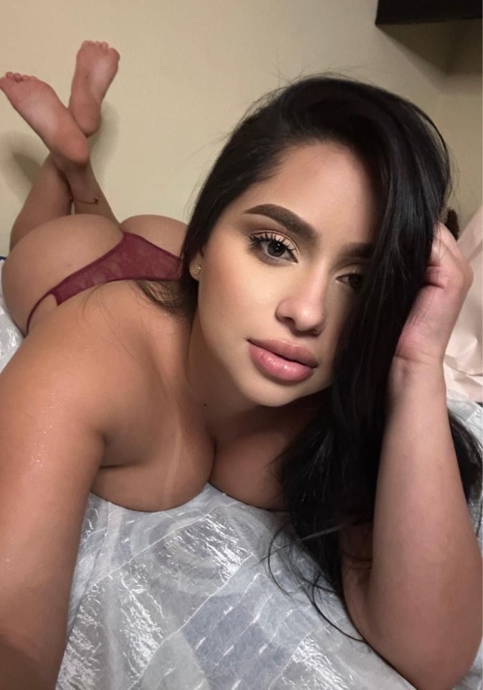 valeria recién llegada muy complaciente y fiestera