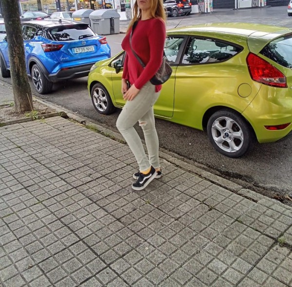SOY RUBIA ALTA GUAPA Y ACTRATIVA