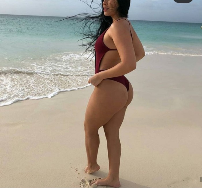 Cachonda muy cariñosa dulce y sensual