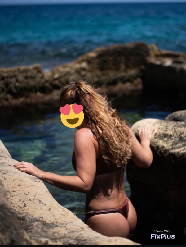 Malú masajista manos de HADA
