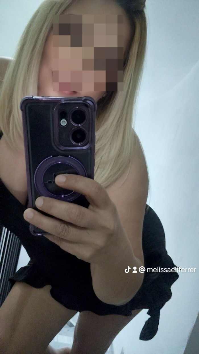 ARDIENTE SENSUAL COMPLACIENTE BUENA AMANTE