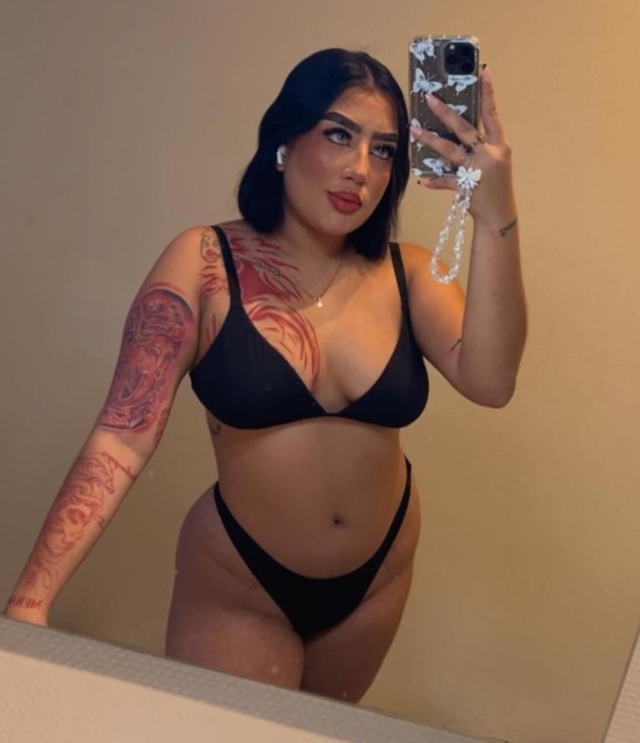 EXQUISITA NENA SOLO EN PUERTO
