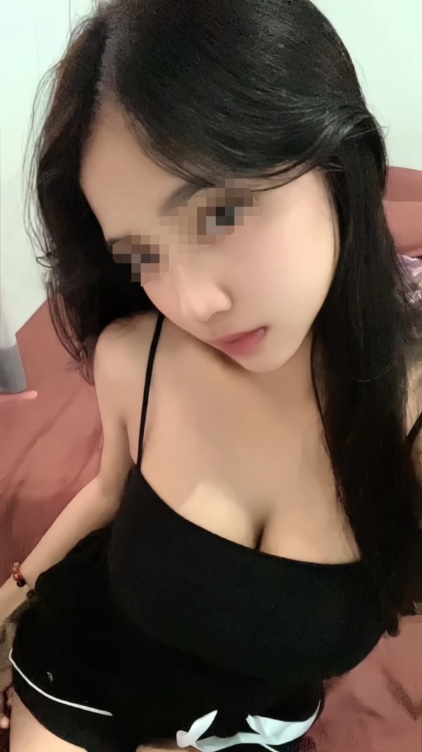 JÓVENES BELLEZAS ASIÁTICAS NUEVAS EN BILBAO