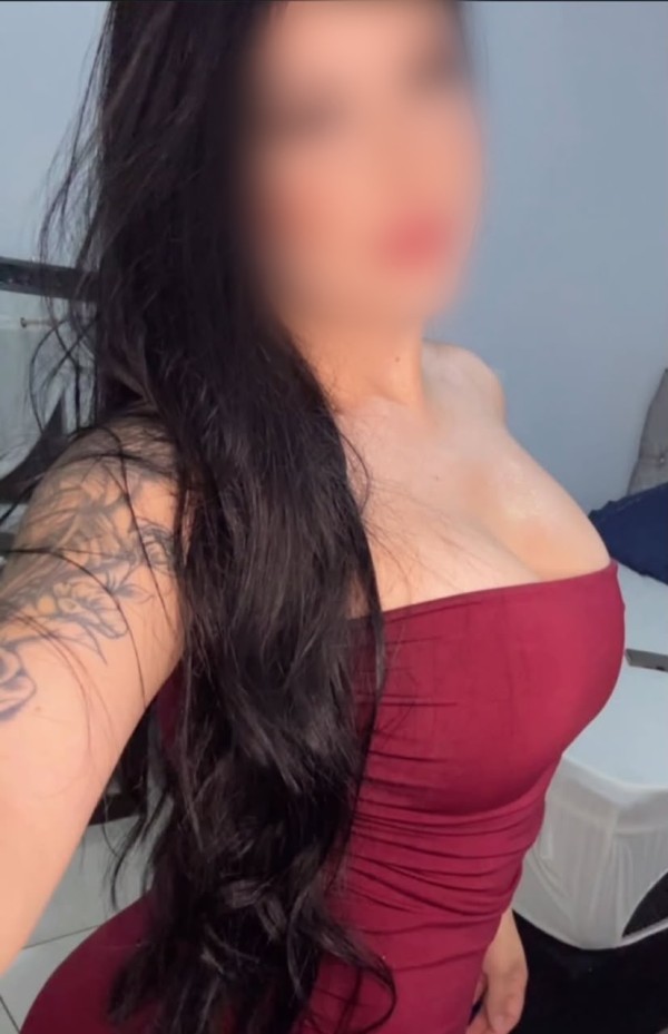 NUEVA TENTACIÓN ME ENCANTAN LAS POLLAS TRAVIESAS/ FIESTERA 24H