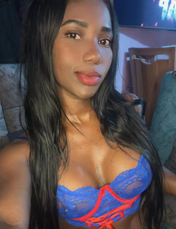 ASHLEY – SENSUAL, ARDIENTE…Y LISTA PARA PROVOCAR