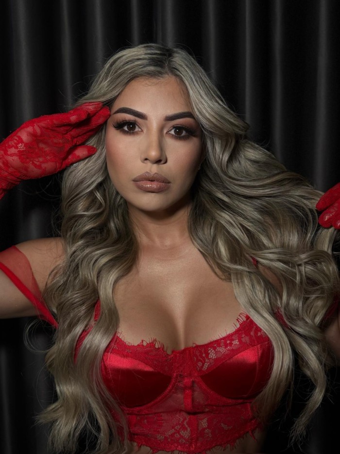 AMIGAS CANDENTES MULTIORGASMICAS DE LUJO VIP