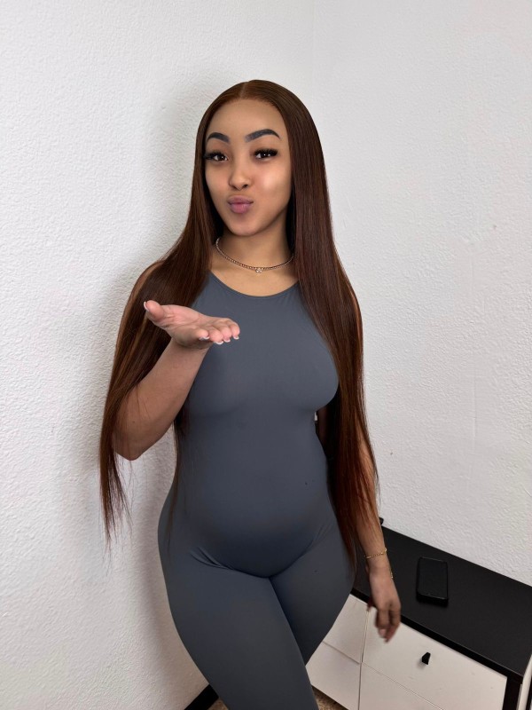 VALENTINA COLOMBIANA JOVEN  CACHONDA NOVEDAD- AMPURIABRAVA -603342701