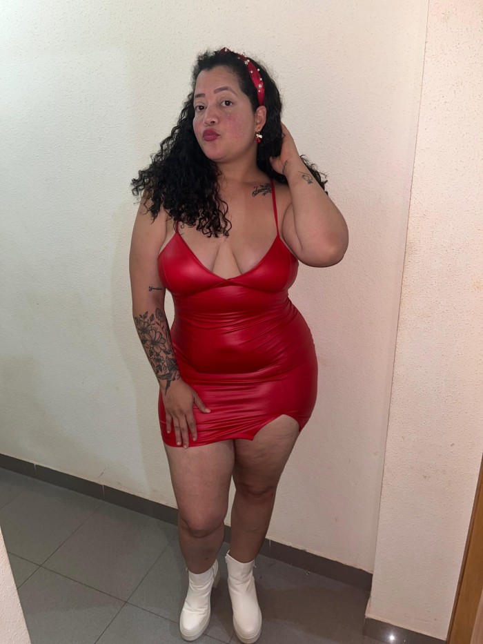 Entregada implicada caliente espera con ganas