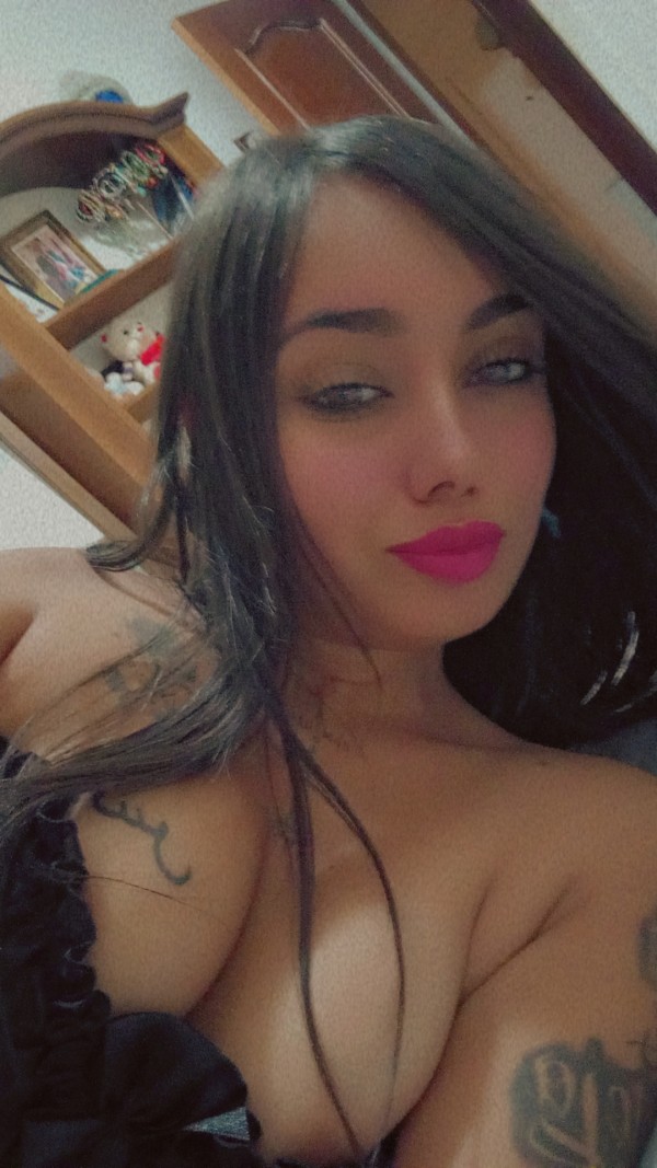 MASAJES CON NENITA Y TODOS LOS FINALES, PRIVADA