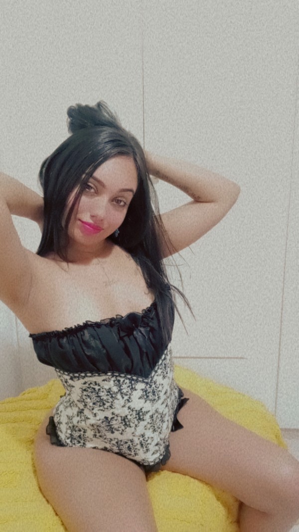 MASAJES CON NENITA Y TODOS LOS FINALES, PRIVADA