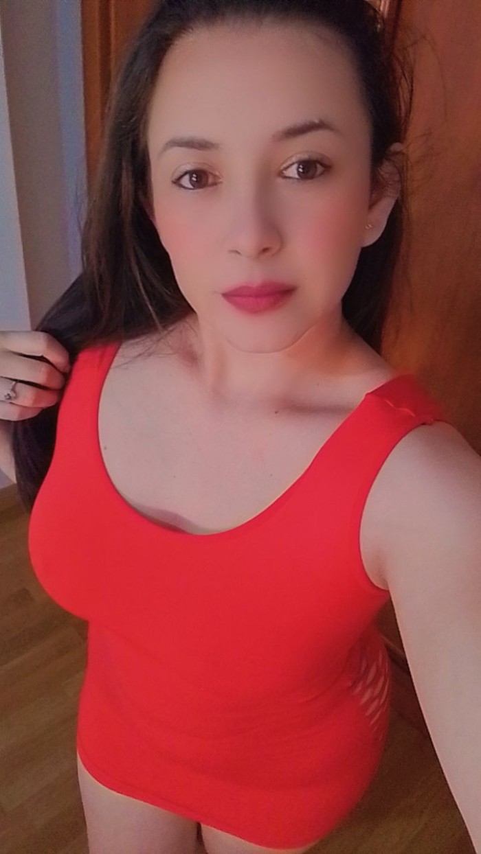JOVENCITA PARAGUAYA YOGURINA GUAPISIMA NOVEDAD 24H