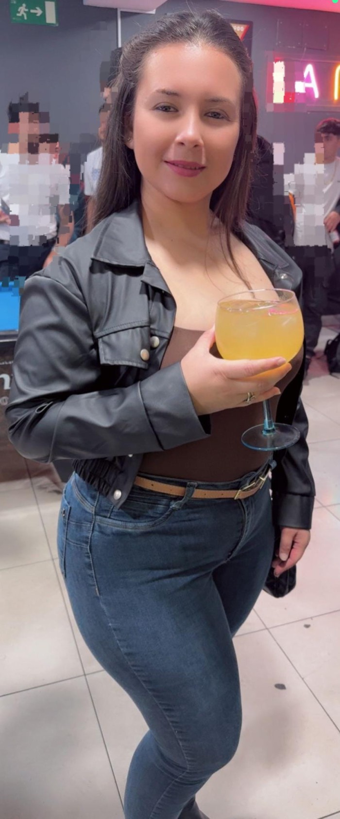 JOVENCITA PARAGUAYA YOGURINA GUAPISIMA NOVEDAD 24H