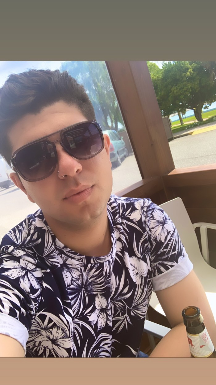 Jovencito blanquito fiestero mejor mamada 24H Lugo