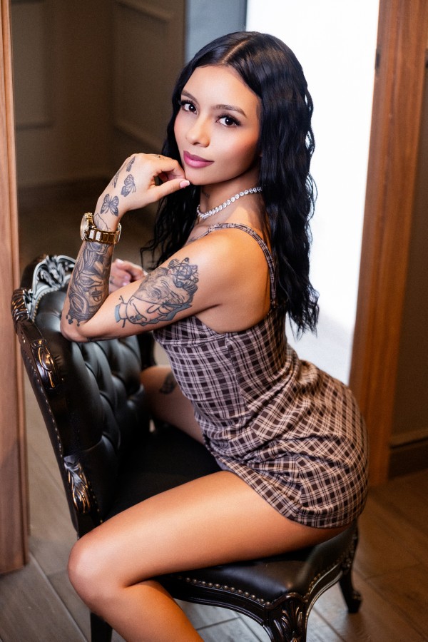 YESENIA Dulce y provocadora