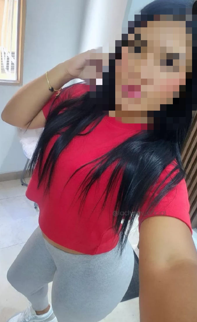 KAROL CHICA CACHONDA Y FIESTERA A TOPE