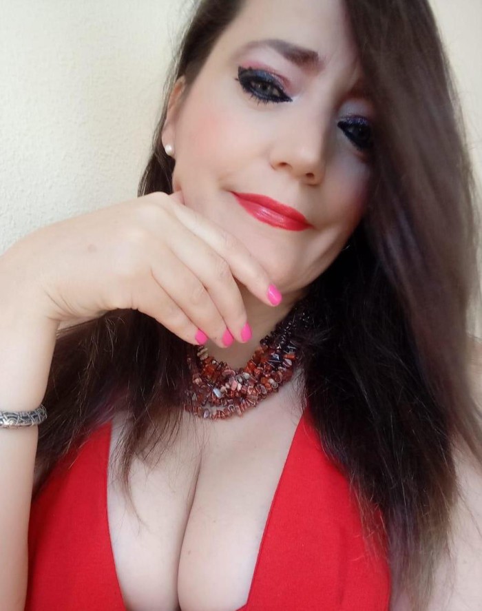SOY TU PUTA VICIOSA, TU DESEO,…,FOLLAME. FIESTERA