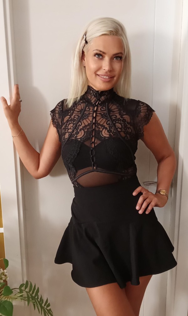 Chica Rusa Guapísima Elegante