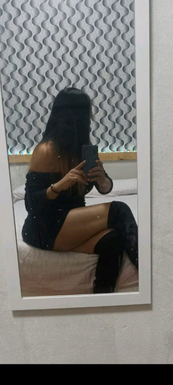 EN TORREVIEJA FIESTERA CACHONDA CON GANAS DE TI
