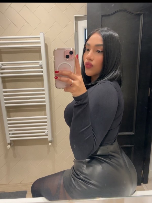 BELLEZA VENEZOLANA RECIÉN LLEGADA