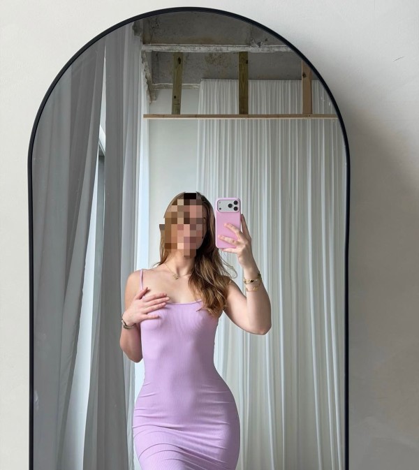 Chica guapa dispuesta a