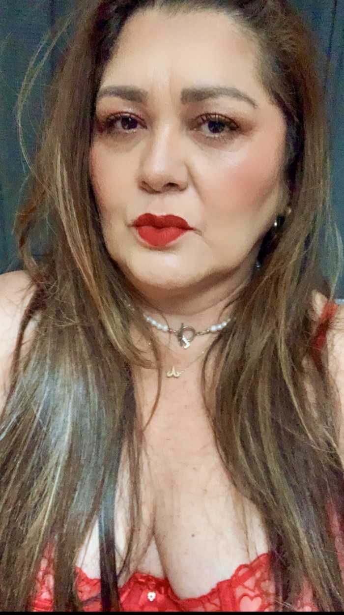 NOVEDAD EN MOSTOLES MADURITA GUAPA