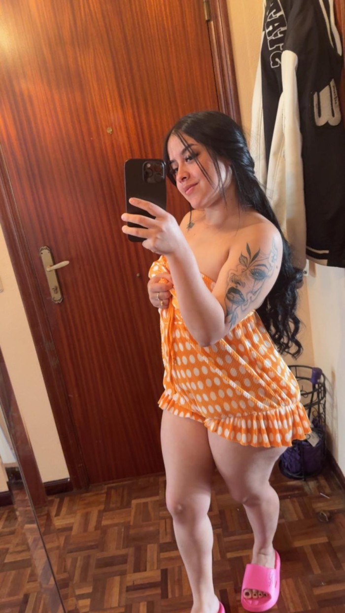 COLOMBIANA FIESTERA Y CON GANAS DE PECAR