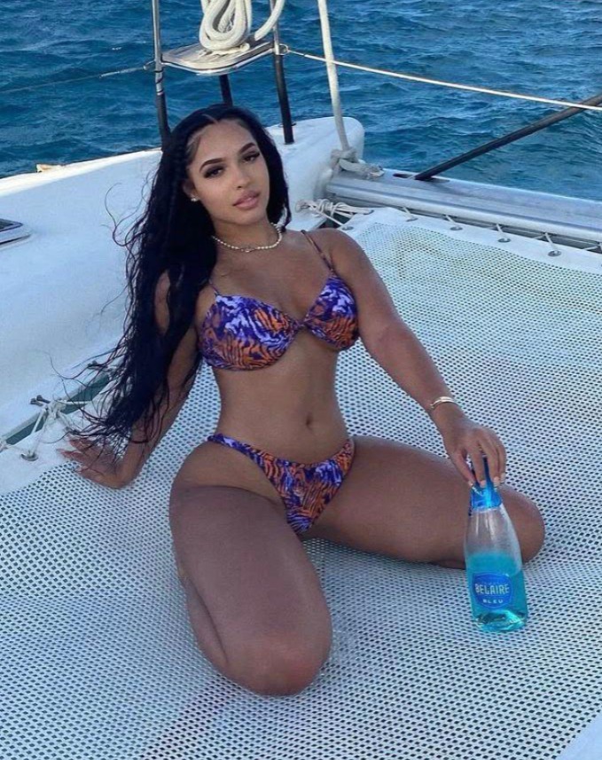 EN EL PILAR MUJER DELICIOSA EL MEJOR FRANCES