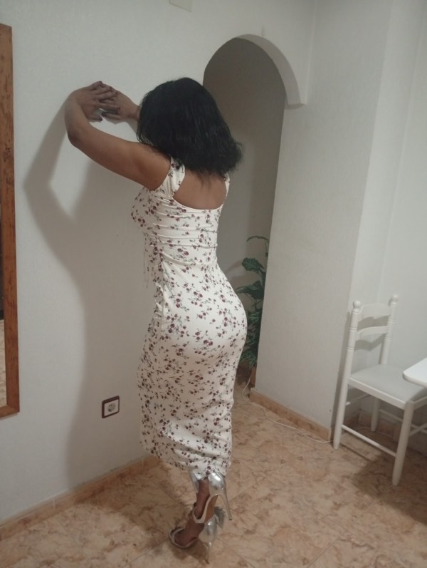 Sol – Colombiana madura, elegante y llena de encanto en Alcantarilla