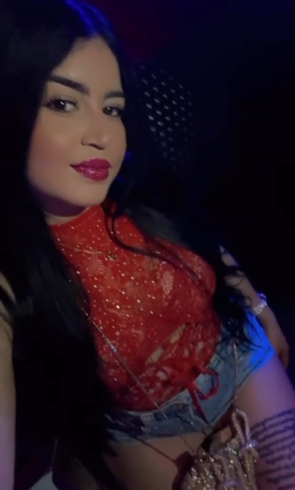 EN FUENGIROLA MUJER DELICIOSA DISPUESTA AL PLACER