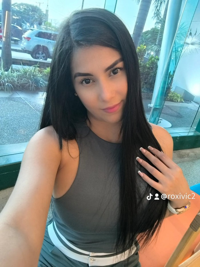JOVEN LATINA INDEPENDIENTE EN LOS CRISTIANOS!