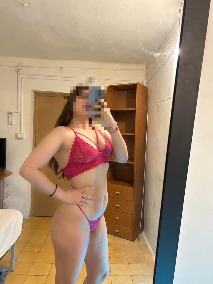 AMIGUITAS DELICIOSAS IMPLICADAS EXQUISITAS