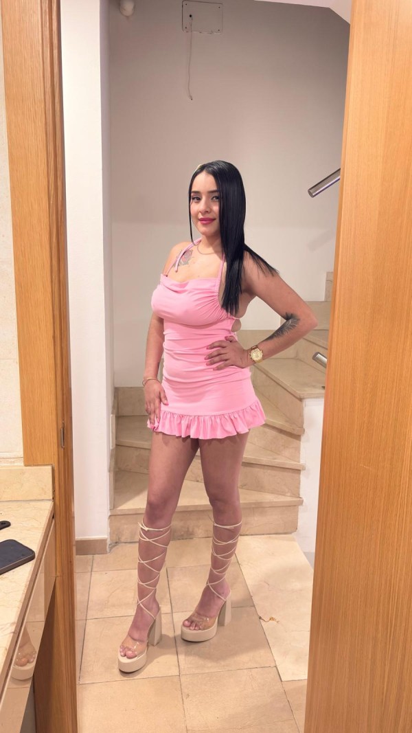 Morena ideal para tus caprichos y fantasias salidas 24 h