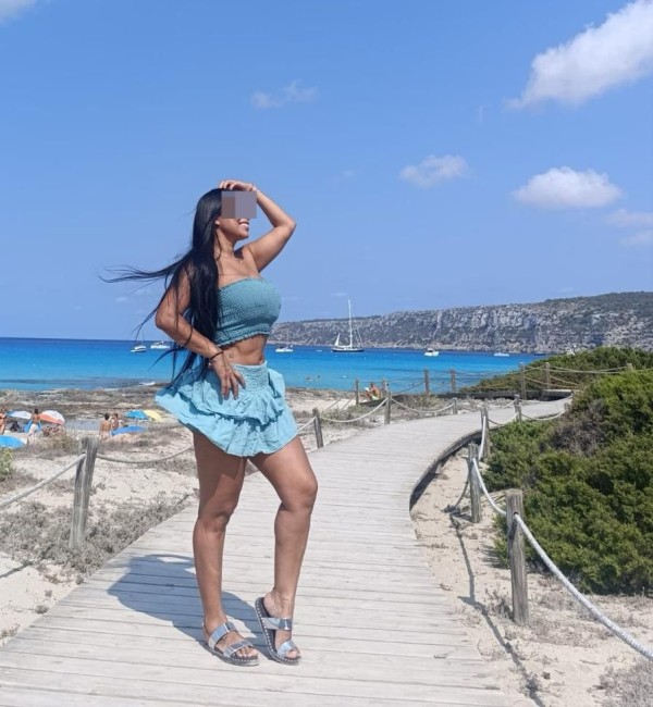 MORENA EXCLUSIVA EN IBIZA