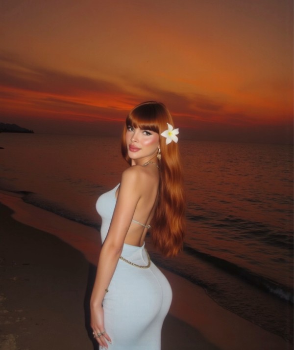HERMOSA Y MUY FEMENINA POR MARBELLA 🩷