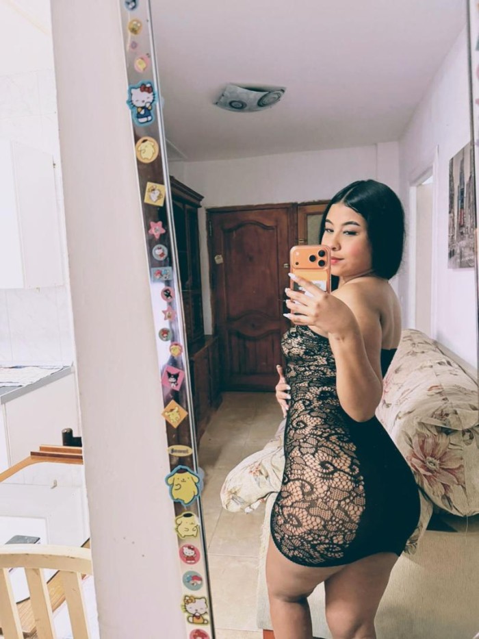 KIMBERLY EXOTICA Y COMPLACIENTE