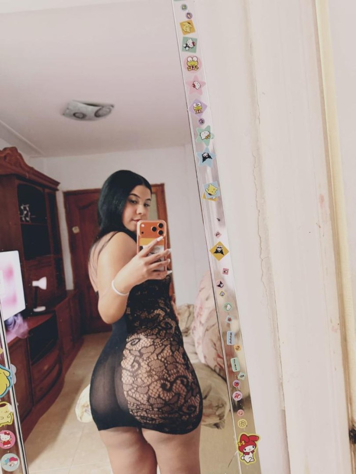 KIMBERLY EXOTICA Y COMPLACIENTE