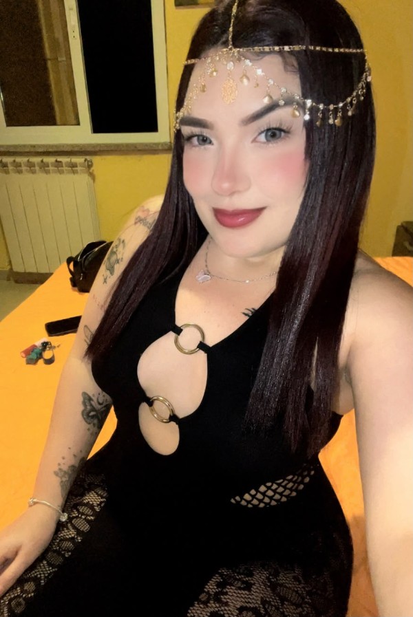 UNA NINFA CON GANAS DEL FIESTA Y PLACER!!